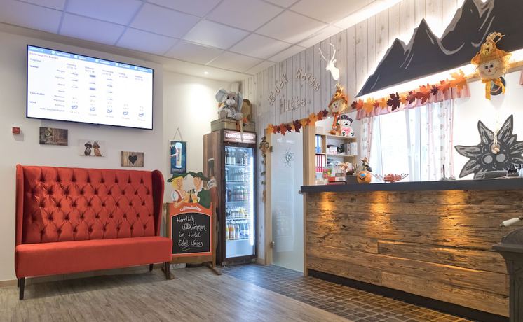 Imagen de los interiores del Hotel Edel Weiss und Restaurant. Foto 19