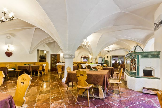 Imagen del bar/restaurante del Hotel Edelhof. Foto 2