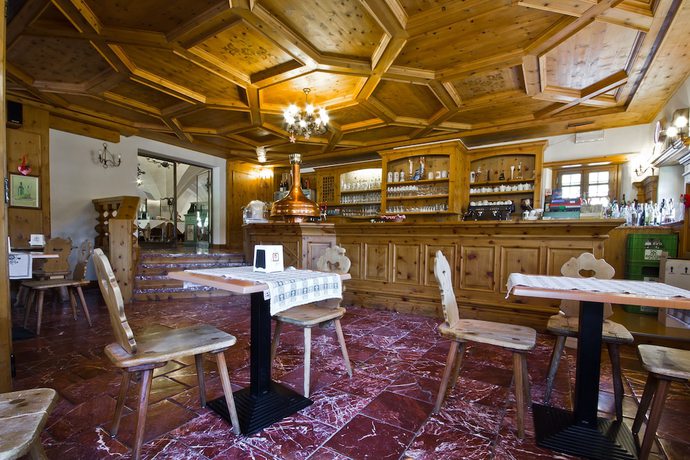Imagen del bar/restaurante del Hotel Edelhof. Foto 3