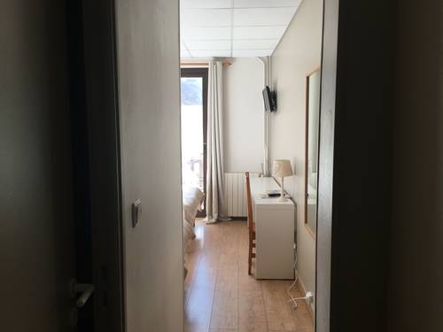 Imagen de la habitación del Hotel Edelweiss, Auron. Foto 6