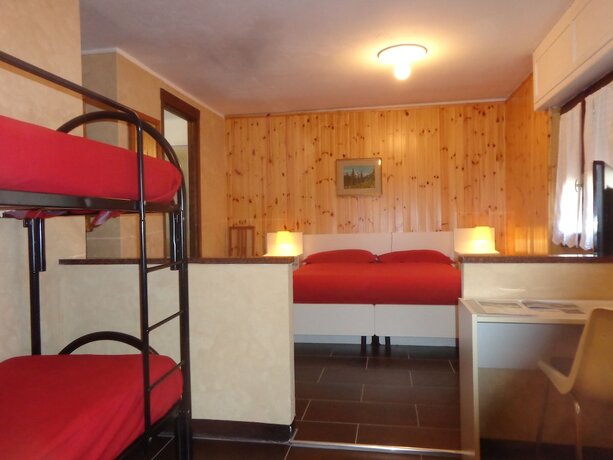 Imagen de la habitación del Hotel Edelweiss, Bognanco. Foto 18