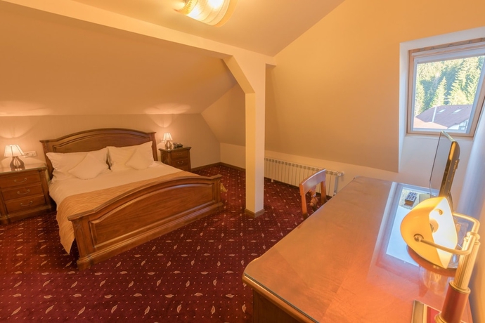 Imagen de la habitación del Hotel Edelweiss, Brasov. Foto 9