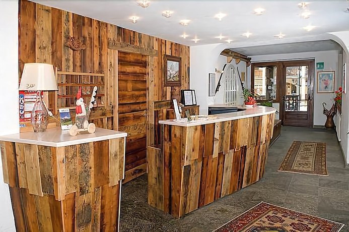 Imagen de los interiores del Hotel Edelweiss, Breuil - Cervinia . Foto 18