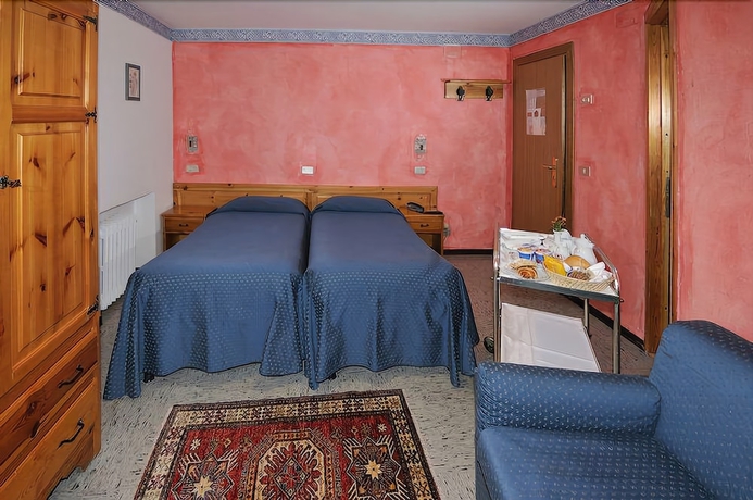 Imagen de la habitación del Hotel Edelweiss, Breuil - Cervinia . Foto 9