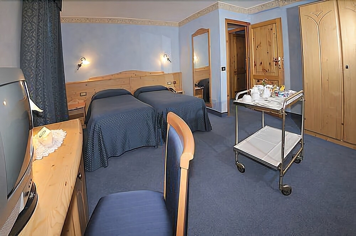 Imagen de la habitación del Hotel Edelweiss, Breuil - Cervinia . Foto 14