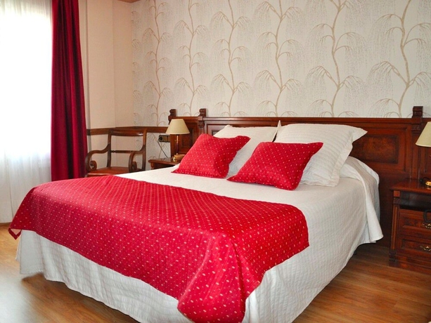 Imagen de la habitación del Hotel Edelweiss Camprodon. Foto 6