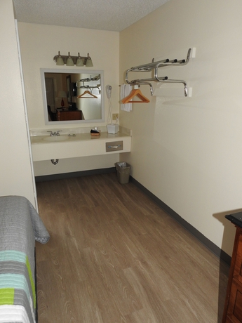 Imagen de la habitación del Hotel Edelweiss Inn. Foto 15