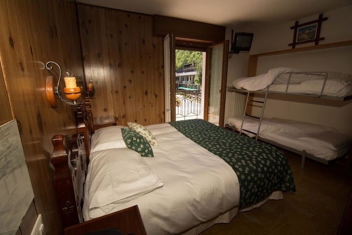Imagen de la habitación del Hotel Edelweiss, Limone Piemonte. Foto 10