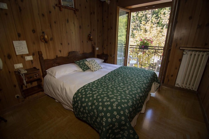 Imagen de la habitación del Hotel Edelweiss, Limone Piemonte. Foto 14