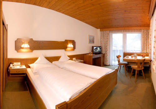 Imagen de la habitación del Hotel Edelweiss, PFUNDS. Foto 9
