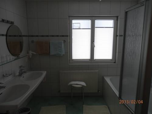 Imagen de la habitación del Hotel Edelweiss, PFUNDS. Foto 14