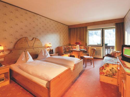 Imagen de la habitación del Hotel Edelweiss, Prags - Braies. Foto 10