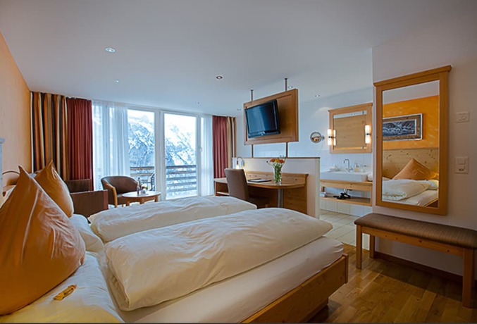 Imagen de la habitación del Hotel Edelweiss Superior. Foto 8