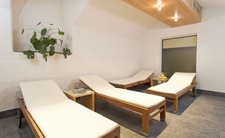Imagen de la piscina del Hotel Edelweiss Swiss Quality. Foto 15
