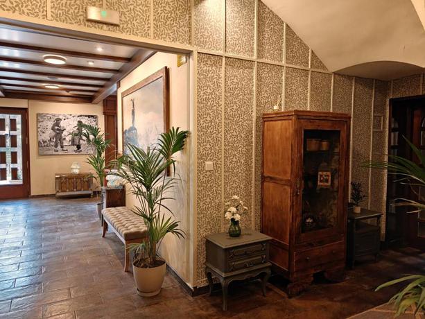 Imagen de los interiores del Hotel Edelweiss, Torla. Foto 19