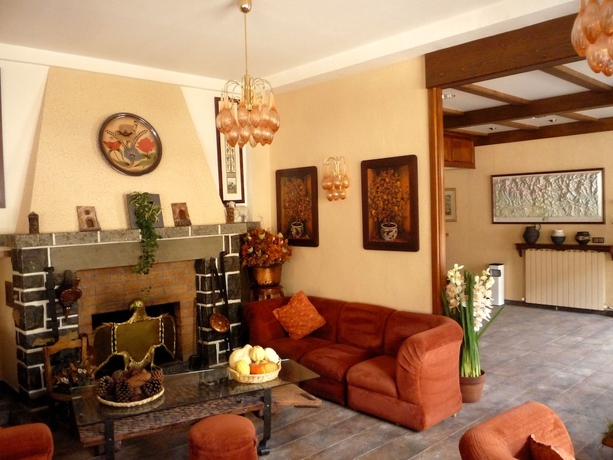 Imagen del bar/restaurante del Hotel Edelweiss, Torla. Foto 2