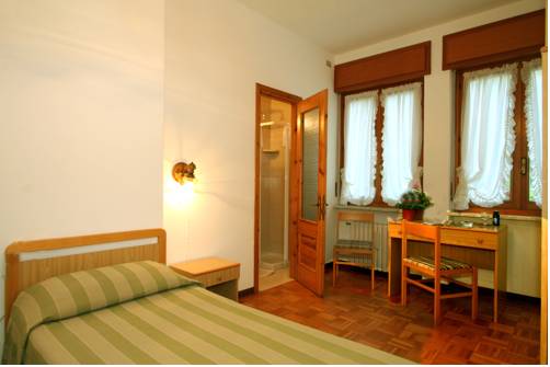 Imagen de la habitación del Hotel Edelweiss, Trepont. Foto 1