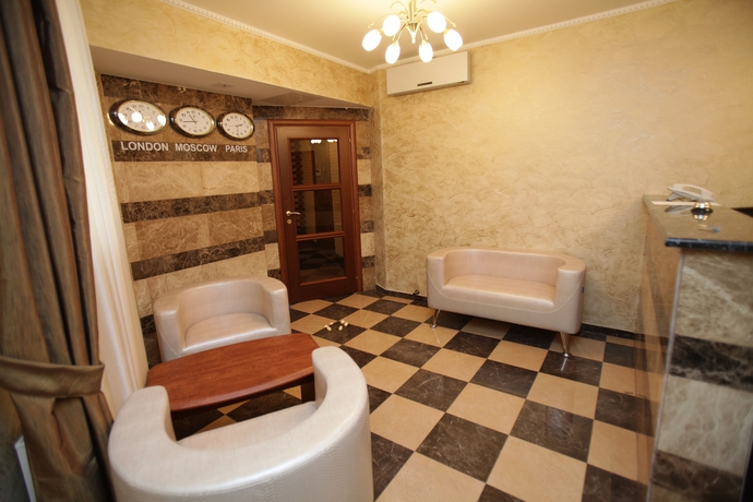 Imagen de los interiores del Hotel Edem Business. Foto 19