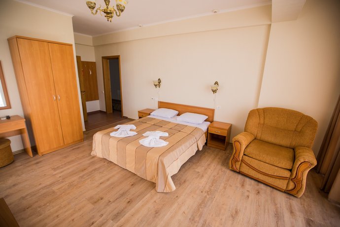 Imagen de la habitación del Hotel Edem. Foto 4