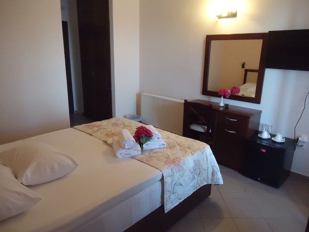 Imagen de la habitación del Hotel Eden, Agios Ioannis. Foto 14