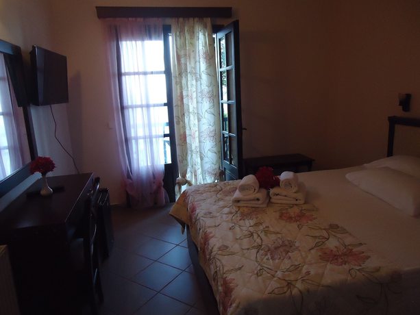Imagen de la habitación del Hotel Eden, Agios Ioannis. Foto 16