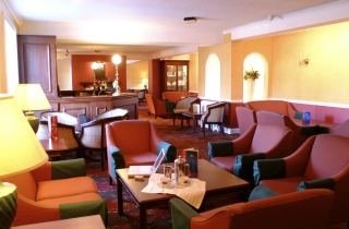 Imagen de los interiores del Hotel Eden Arms. Foto 7