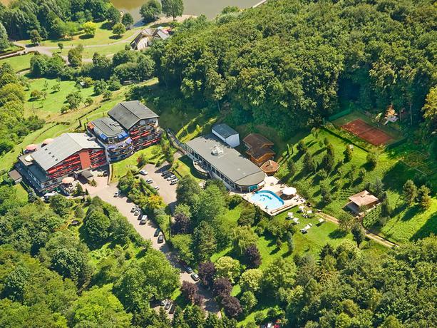 Imagen de los exteriores del Hotel Eden Au Lac. Foto 9