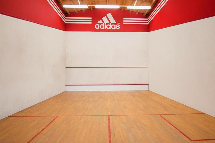 Imagen de los interiores del Hotel Eden Au Lac. Foto 11