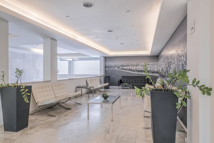 Imagen de los interiores del Hotel Eden Beach Apartments. Foto 19