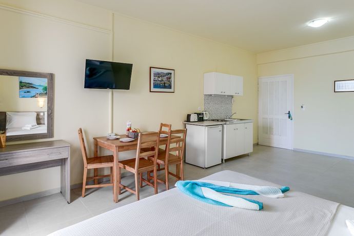 Imagen de la habitación del Hotel Eden Beach. Foto 2
