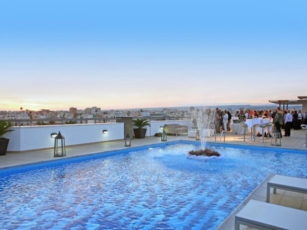 Imagen general del Hotel Eden Beach, Limasol. Foto 1