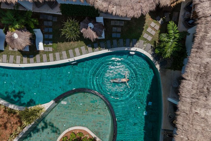 Imagen de la piscina del Hotel Eden Beach Resort & Spa, a Lopesan Collection. Foto 44