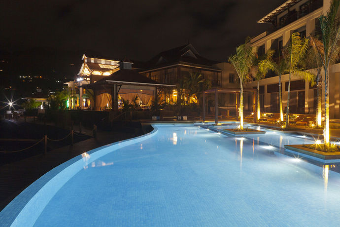 Imagen de los exteriores del Hotel Eden Bleu, Eden Island. Foto 7