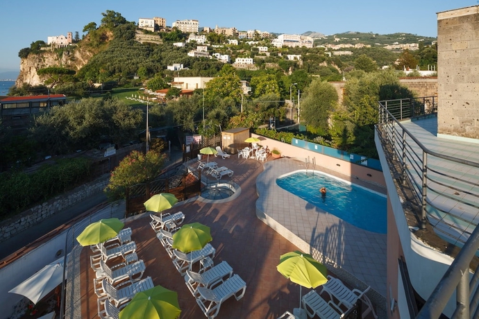 Imagen de la piscina del Hotel Eden Bleu, Vico Equense. Foto 19