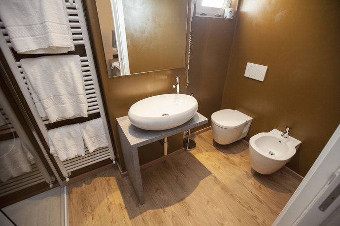 Imagen de la habitación del Hotel Eden, Boccino. Foto 4