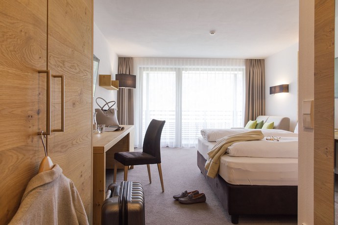 Imagen de la habitación del Hotel Eden Boutique, Curon Venosta. Foto 5