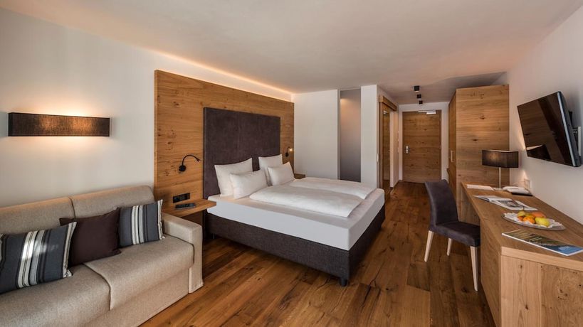 Imagen de la habitación del Hotel Eden Boutique, Curon Venosta. Foto 13