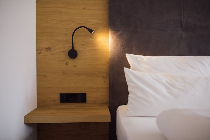 Imagen de la habitación del Hotel Eden Boutique, Curon Venosta. Foto 19