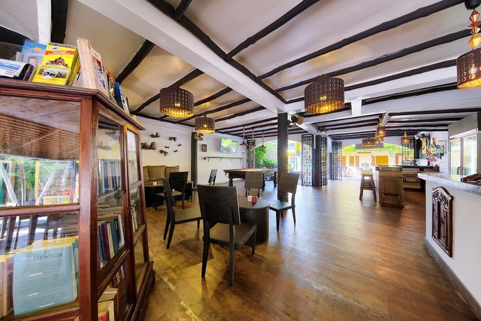 Imagen del bar/restaurante del Hotel Eden Bungalows. Foto 4