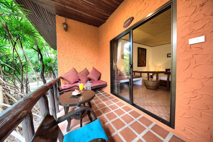 Imagen de la habitación del Hotel Eden Bungalows. Foto 11