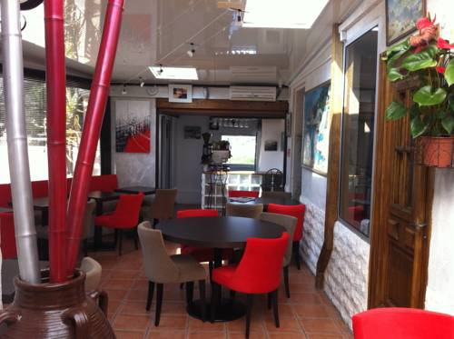 Imagen de la habitación del Hotel Eden Cassis. Foto 3
