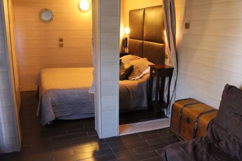 Imagen de la habitación del Hotel Eden Cassis. Foto 15