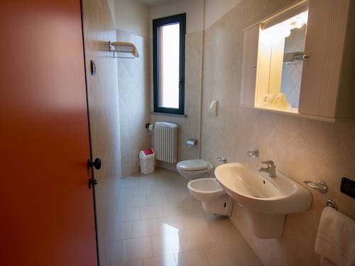 Imagen de la habitación del Hotel Eden, Castel d'Ario. Foto 3