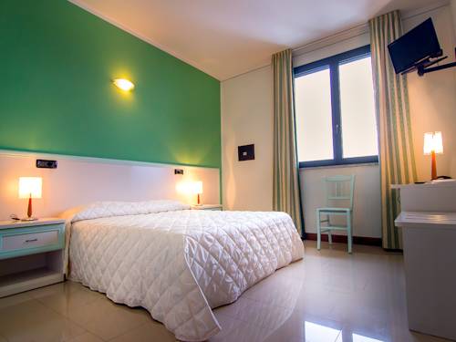 Imagen de la habitación del Hotel Eden, Castel d'Ario. Foto 5