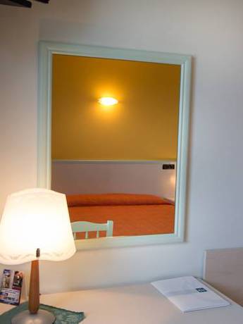 Imagen de la habitación del Hotel Eden, Castel d'Ario. Foto 9
