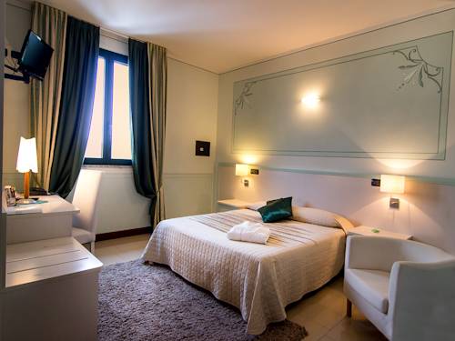 Imagen de la habitación del Hotel Eden, Castel d'Ario. Foto 12