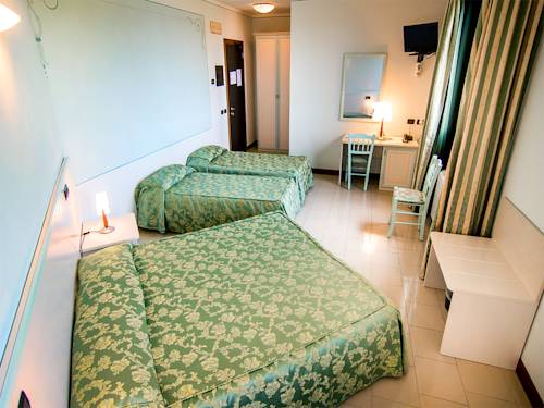 Imagen de la habitación del Hotel Eden, Castel d'Ario. Foto 13