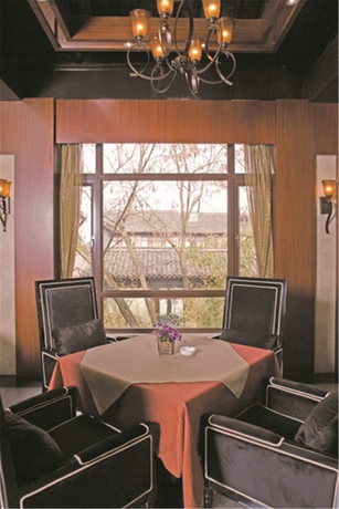 Imagen del bar/restaurante del Hotel Eden Clubhouse. Foto 6