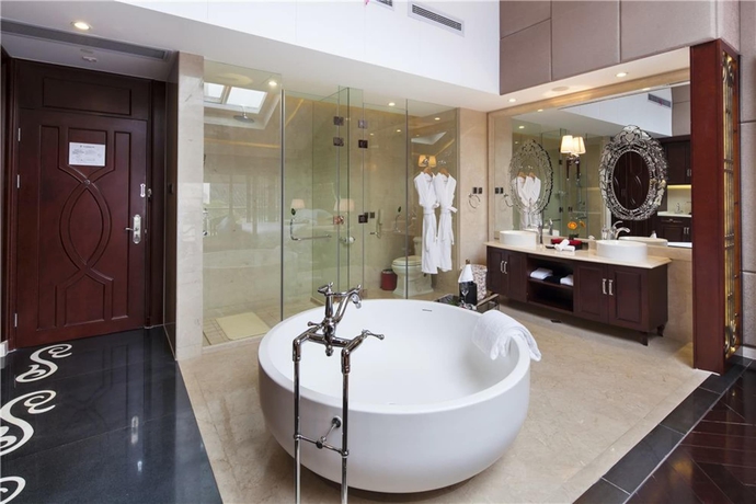 Imagen de la habitación del Hotel Eden Clubhouse. Foto 16