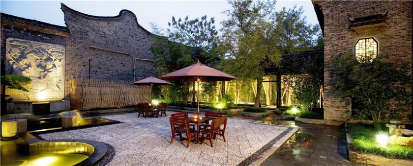 Imagen de los exteriores del Hotel Eden Clubhouse. Foto 18